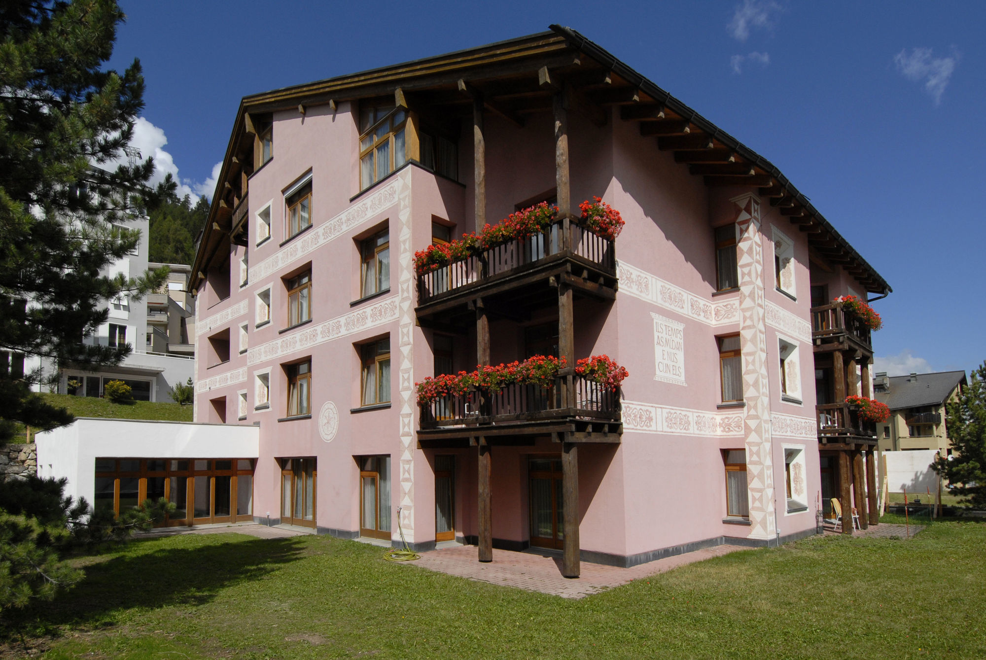 Boutique Hotel Cervus St. Moritz Exterior photo